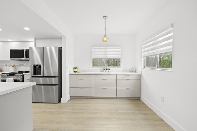 13105 SW 16th Ct 314L, Pembroke Pines, FL 33027