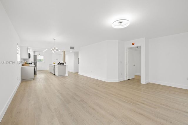 13105 SW 16th Ct 314L, Pembroke Pines, FL 33027