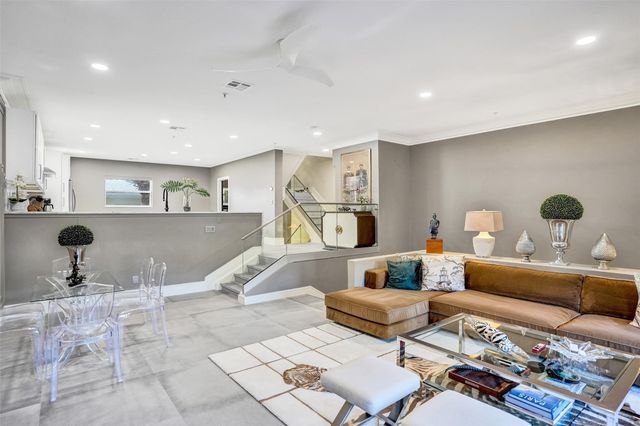 2706 NE 8th Avenue 2706, Wilton Manors, FL 33334