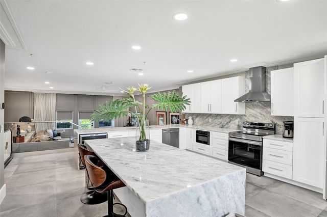 2706 NE 8th Avenue 2706, Wilton Manors, FL 33334