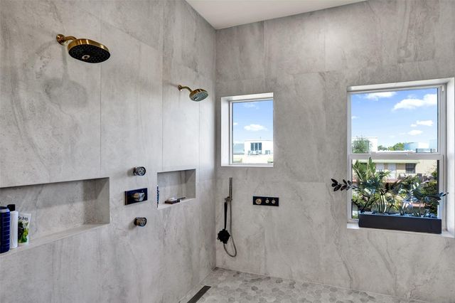 2706 NE 8th Avenue 2706, Wilton Manors, FL 33334