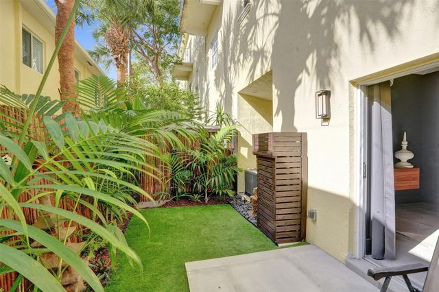 2706 NE 8th Avenue 2706, Wilton Manors, FL 33334