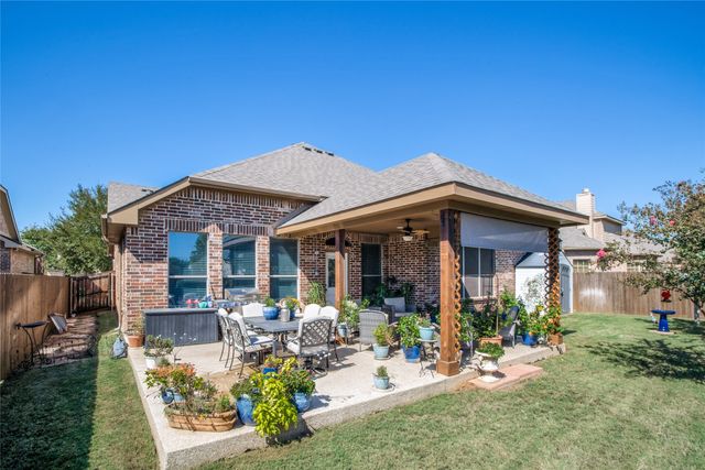 3811 Desert Willow Drive, Denton, TX 76208