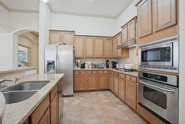 3811 Desert Willow Drive, Denton, TX 76208