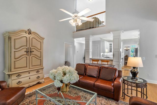 4550 Winfield Dr, Nashville, TN 37211