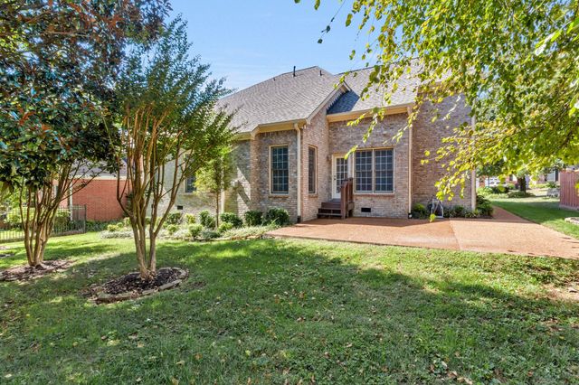 4550 Winfield Dr, Nashville, TN 37211