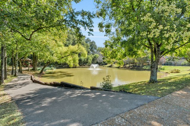 4550 Winfield Dr, Nashville, TN 37211