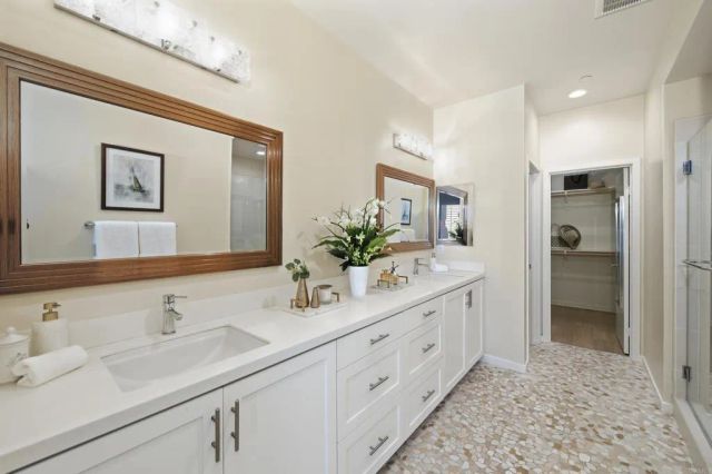 1566 Vista Del Mar Way 3, Oceanside, CA 92054