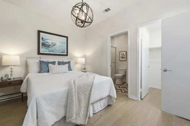 1566 Vista Del Mar Way 3, Oceanside, CA 92054