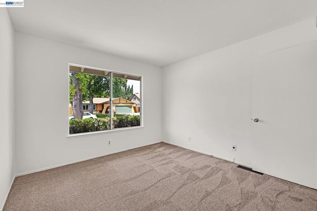 1427 Saybrook Rd, Livermore, CA 94551