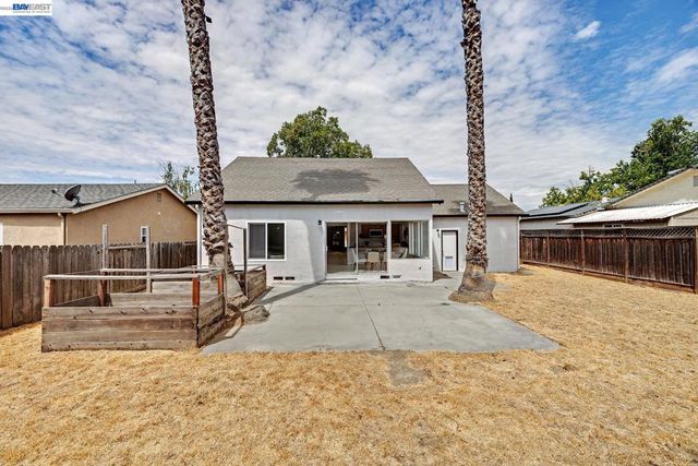 1427 Saybrook Rd, Livermore, CA 94551