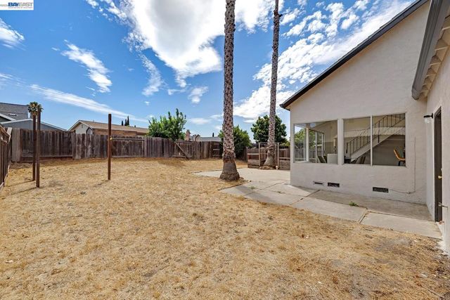 1427 Saybrook Rd, Livermore, CA 94551