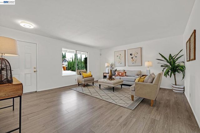 1427 Saybrook Rd, Livermore, CA 94551