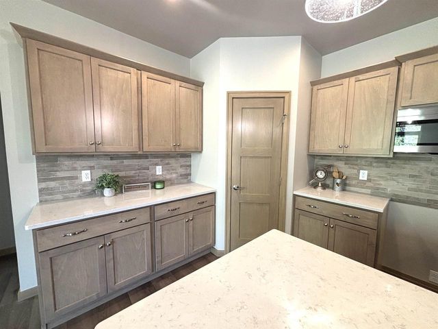 727 REED STREET, Neenah, WI 54956
