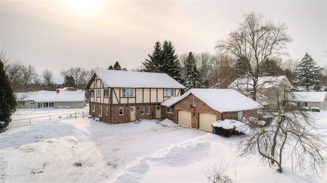 6079 Torrington Road, Kalamazoo, MI 49009