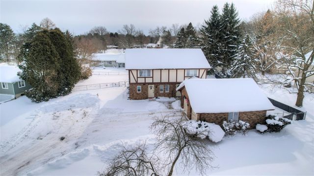 6079 Torrington Road, Kalamazoo, MI 49009