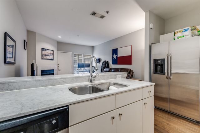 4111 Cole Avenue 17, Dallas, TX 75204