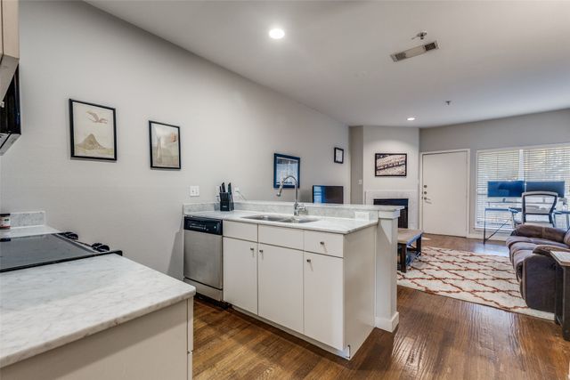 4111 Cole Avenue 17, Dallas, TX 75204