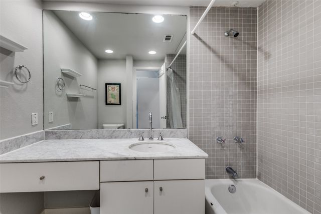 4111 Cole Avenue 17, Dallas, TX 75204