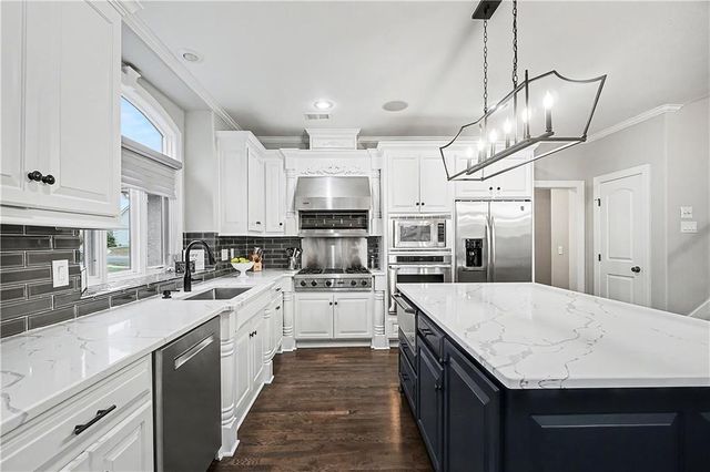 10200 N Wabash Avenue, Kansas City, MO 64155