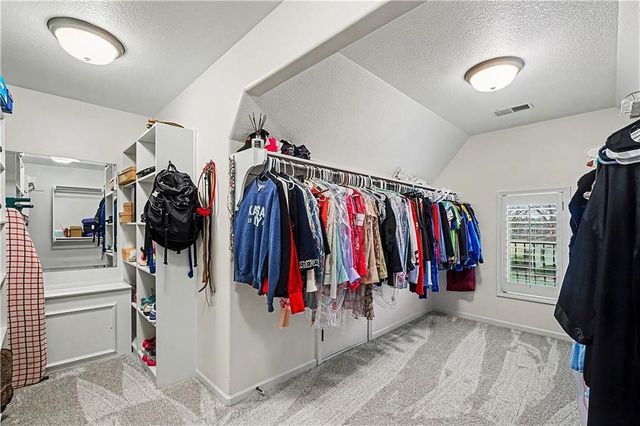 10200 N Wabash Avenue, Kansas City, MO 64155