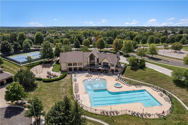 10200 N Wabash Avenue, Kansas City, MO 64155