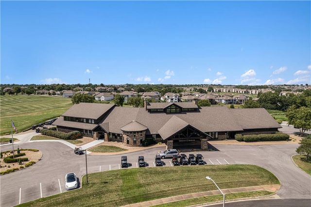 10200 N Wabash Avenue, Kansas City, MO 64155