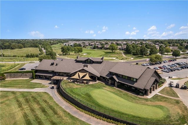 10200 N Wabash Avenue, Kansas City, MO 64155