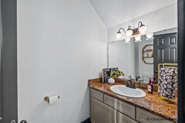 4008 COBBLESTONE CT, Cheyenne, WY 82009