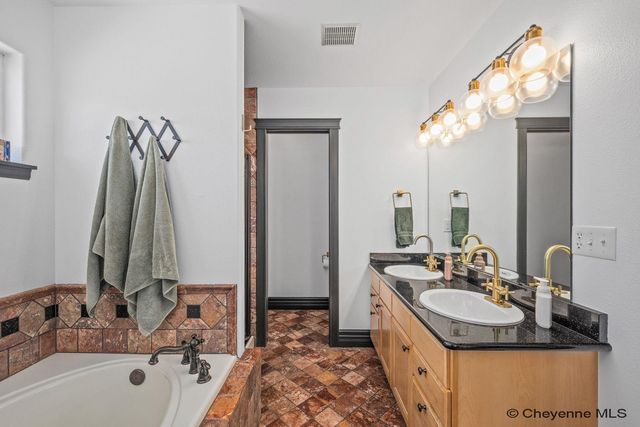 4008 COBBLESTONE CT, Cheyenne, WY 82009