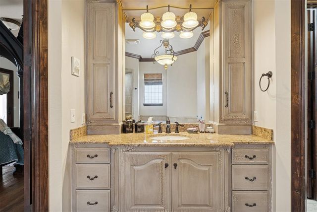 1301 NW 157th Street, Edmond, OK 73013