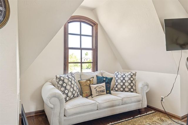 1301 NW 157th Street, Edmond, OK 73013