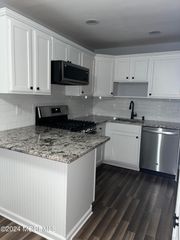 186 Ocean Avenue, B, North Middletown, NJ 07748
