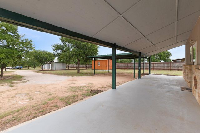204 Deer Ridge DR, Burnet, TX 78611