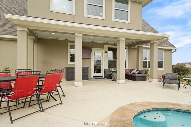 586 Ruby Drive, Bellville, TX 77418