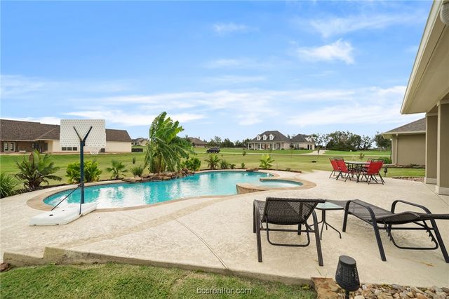 586 Ruby Drive, Bellville, TX 77418