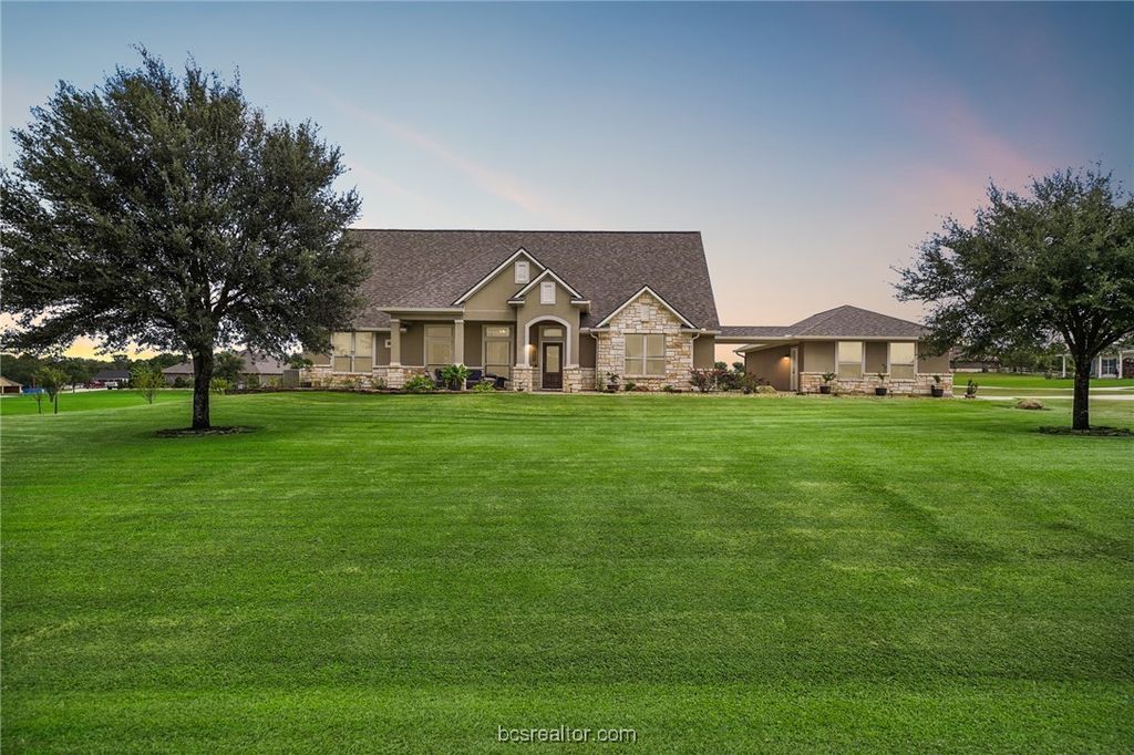 586 Ruby Drive, Bellville, TX 77418