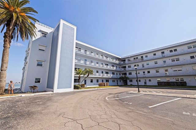 5555 GULF BOULEVARD 115, St Pete Beach, FL 33706