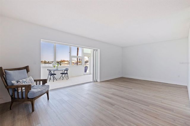 5555 GULF BOULEVARD 115, St Pete Beach, FL 33706