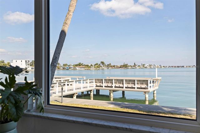 5555 GULF BOULEVARD 115, St Pete Beach, FL 33706