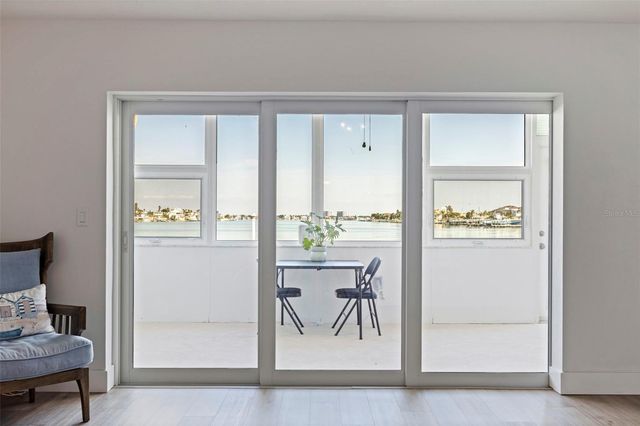 5555 GULF BOULEVARD 115, St Pete Beach, FL 33706