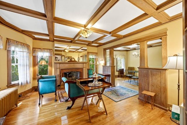 52 Whipple Road, Kittery, ME 03904