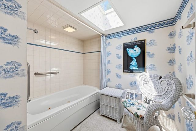 52 Whipple Road, Kittery, ME 03904