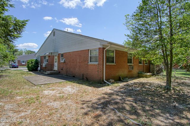 12 Potomac Lane B, Whiting, NJ 08759