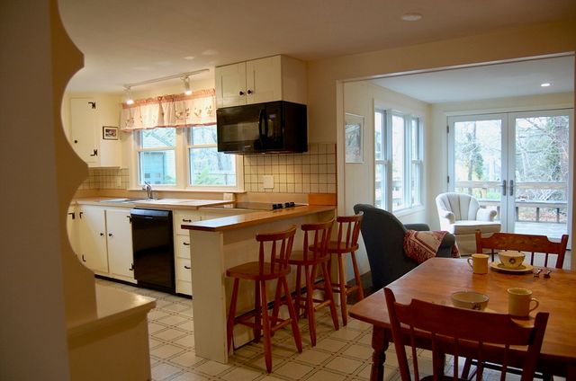 495 Schoolhouse Rd, Eastham, MA 02642