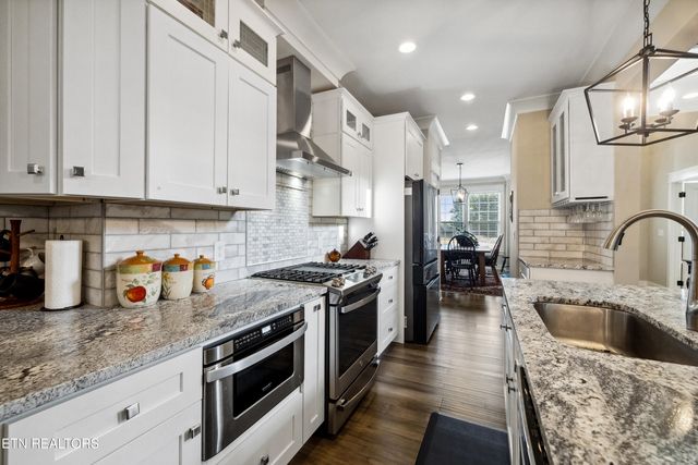 8121 Carolina Cherry Lane, Knoxville, TN 37919