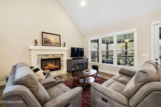 8121 Carolina Cherry Lane, Knoxville, TN 37919