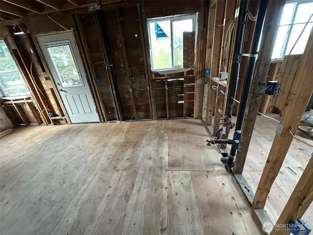 709 15th Avenue SE, Puyallup, WA 98372