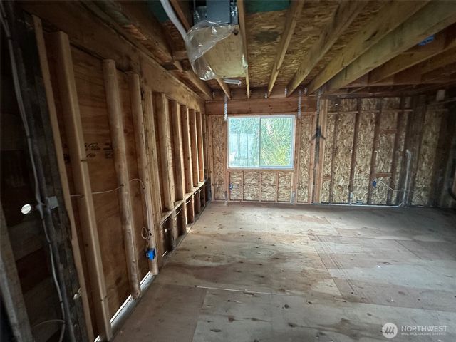 709 15th Avenue SE, Puyallup, WA 98372