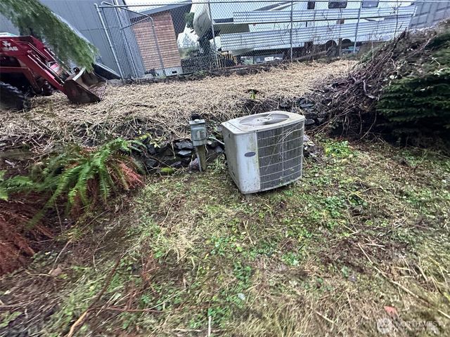 709 15th Avenue SE, Puyallup, WA 98372